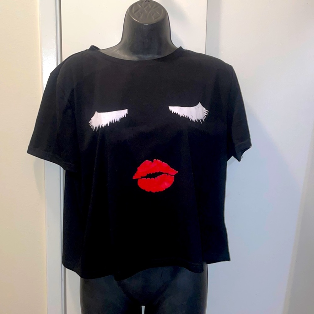 Cute eyelashes Girl face fashion top XL